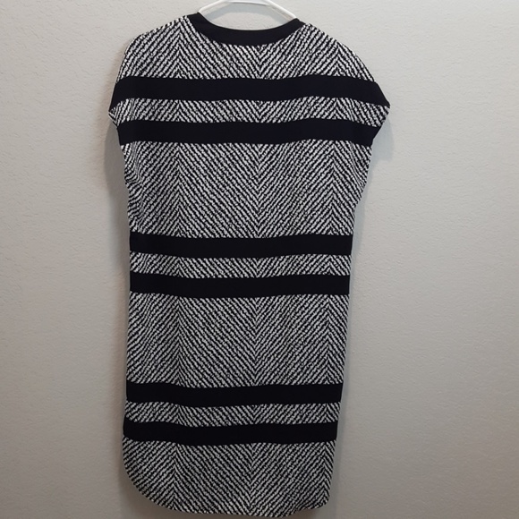 Tunic - Picture 2 of 2